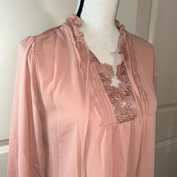 EM Blush Pink Lace Blouse Women’s Size L Cotton Nylon Mix Romantic Boho Top - Picture 6 of 7